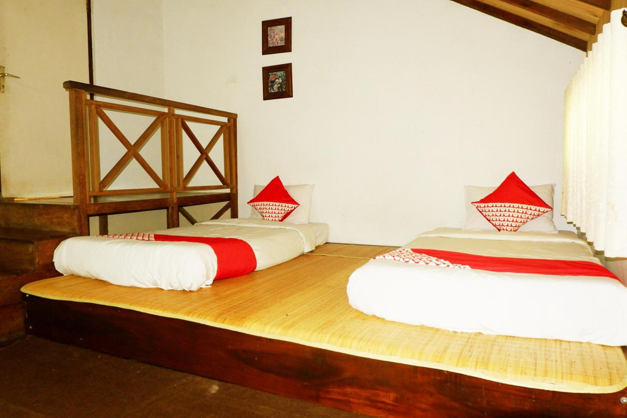 Cemara'S Homestay Batu  Exterior foto